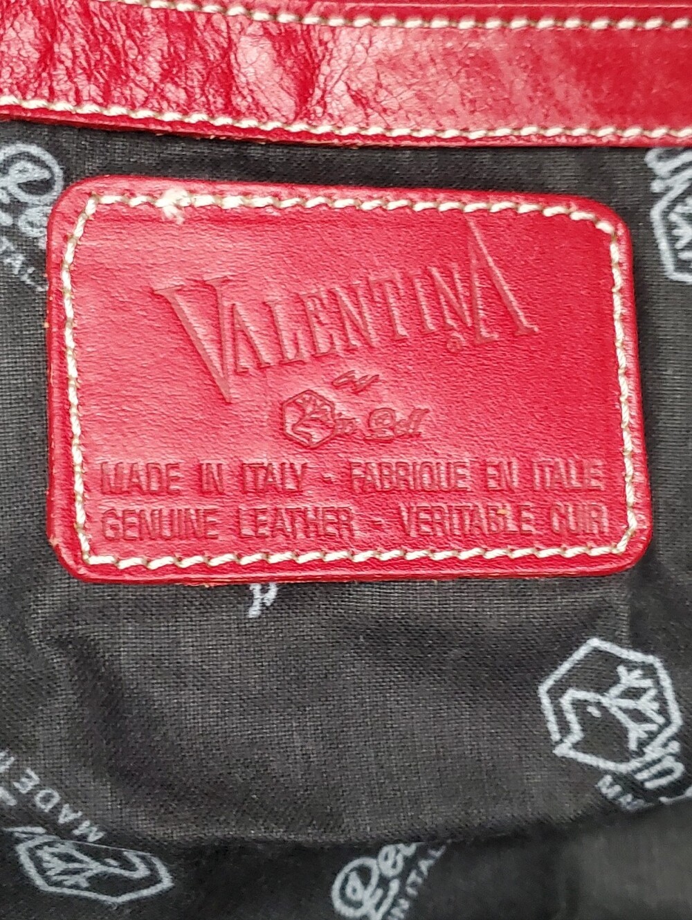 Valentina Italy Vtg. Large Red Leather Travel Duffle Bag, Original Lock/Keys - Picture 5 of 16